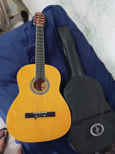 Vendo violão