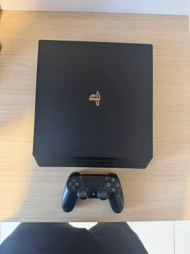 PS4 PRO 1TB + Controle OFICIAL Excelente condiç?es