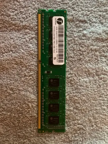 Memória RAM 4GB DDR3