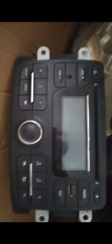RADIO ORIGINAL SANDERO LOGAN USB