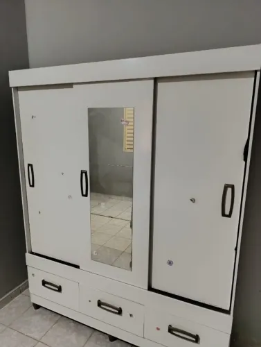 Guarda-Roupa Branco 3 Portas de Correr