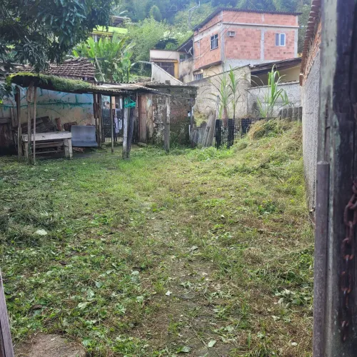 Vendo Terreno em Xerém com Duplo Acesso, 178,22 m² R$ 150 Mil