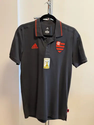 Camisa Polo Flamengo Adidas M com patch campeão brasileiro