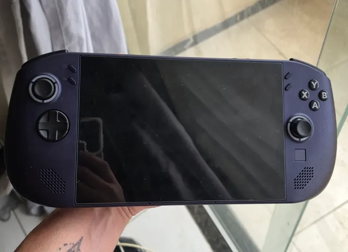 Legion Go S 32GB RAM e 1TB de memória. 7 meses de garantia. Estado de zero.