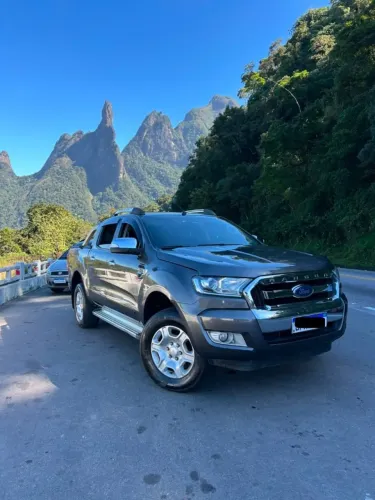 Ford Ranger XLT 2.5 16V 4X2 CD Flex 2017