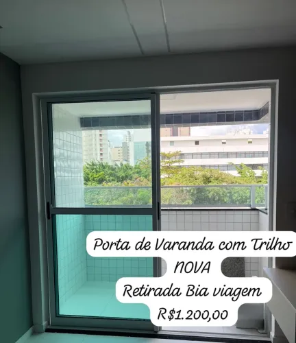 Porta de varanda vidro com alumínio 