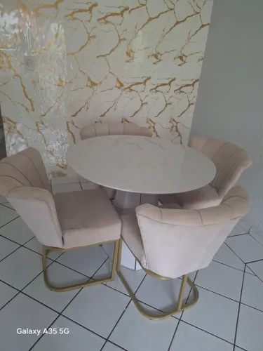 Mesa 4 cadeira