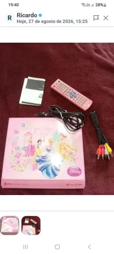 Dvd Tectoy C110. Rosa. Princesas da Disney. Controle remoto e cabo av para tv. Conservado