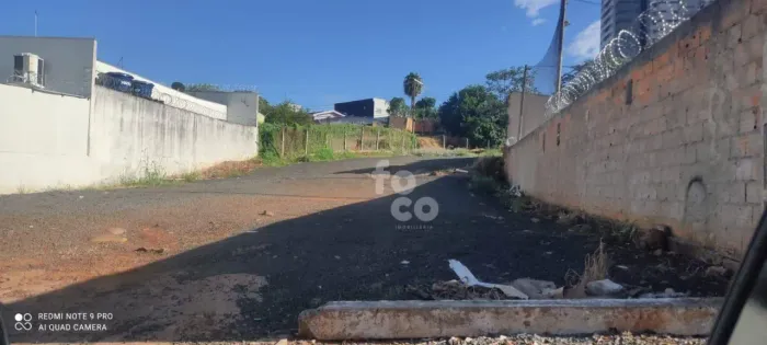 Terrenos à venda, 1114 m² por R$ 3.500.000 - Centro - Uberlândia/MG