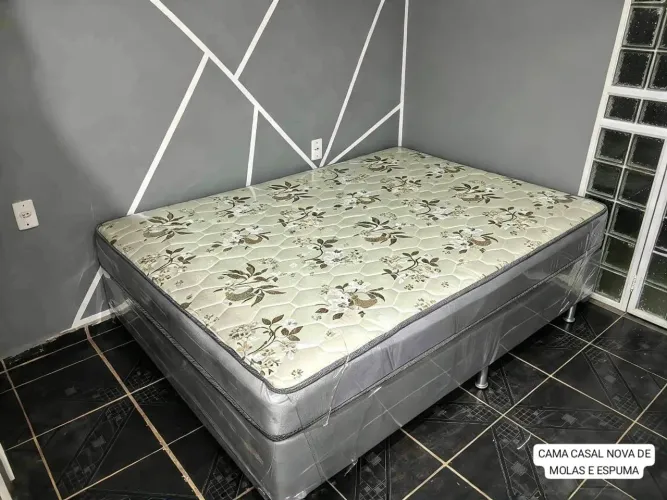 Cama box casal de molas