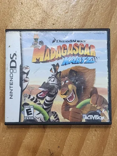 Acelere muito com o pessoal de Madagascar kartz de nintendo ds