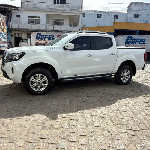 Nissan Frontier XE CD 4X4 2.3 Bi-TB Diesel Aut. 2025