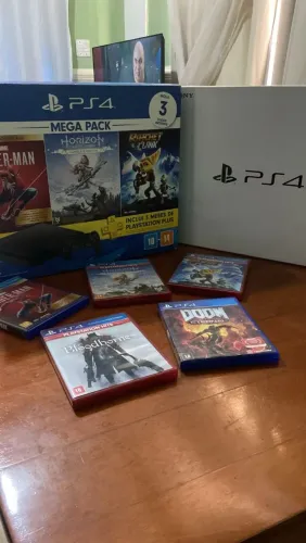 Ps4 slim 1tb com 5 jogos