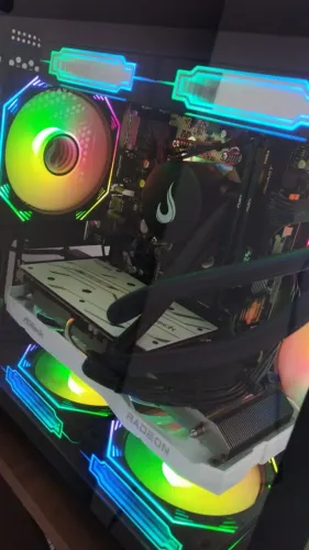 Pc gamer novo, tudo na caixa RODA TUDO