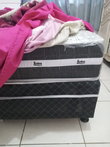 Cama box com Colchão anjos