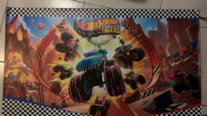 Painel hotwheels para festa infantil