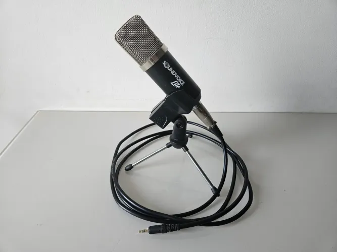 Microfone de mesa