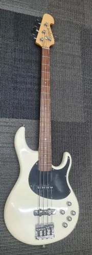 Baixo Tagima Fusion 4 ativo (Brasil)
