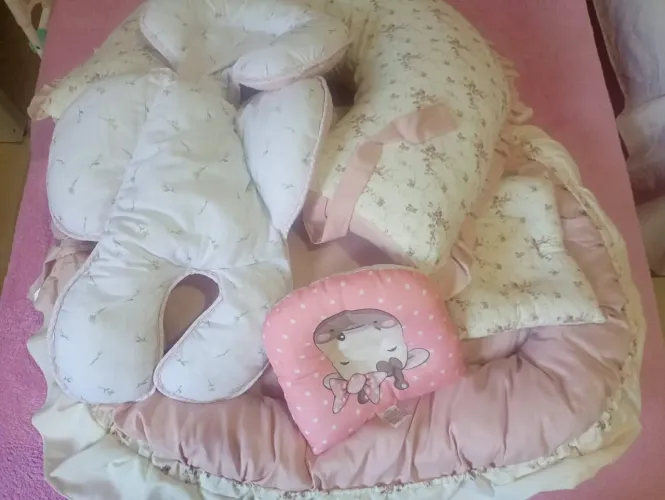 Ninho + Almofada amamentação + redutor de bebê conforto