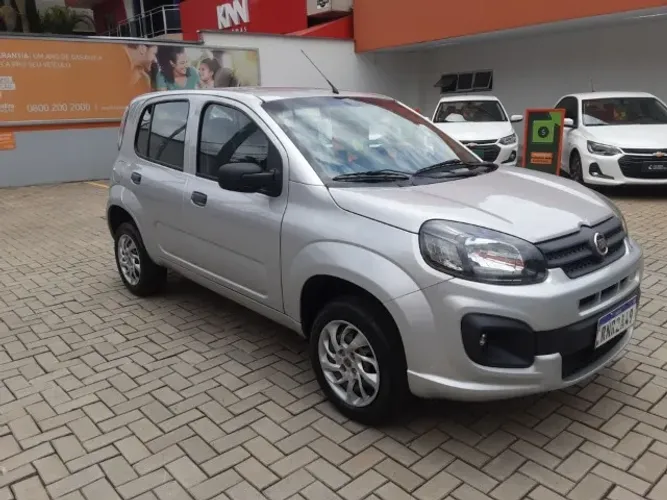 Fiat Uno Attractive 1.0 EVO Fire Flex 8V 5P 2021