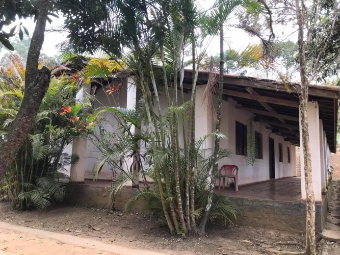 Sítio com 4,2ha em Sapucaí-Mirim - SP