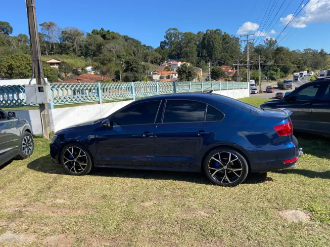 Rodas k73 modelo novo do Golf aro 18 tala 7 