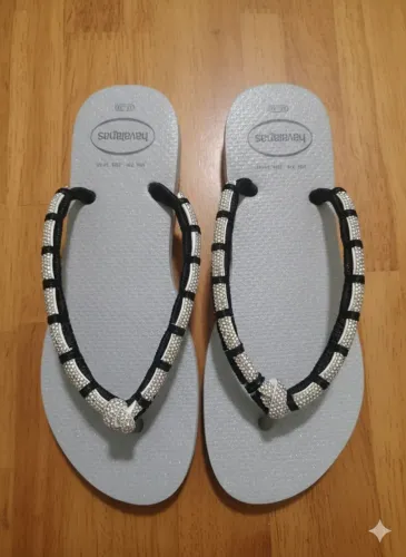 Sandálias Havaianas Customizadas a mão
