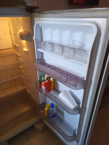 Refrigerador Esmaltec