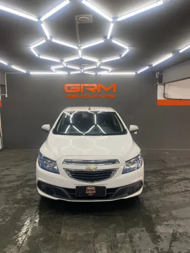 Chevrolet Onix Hatch LTZ 1.4 8V Flex Power Aut. 4P 2014