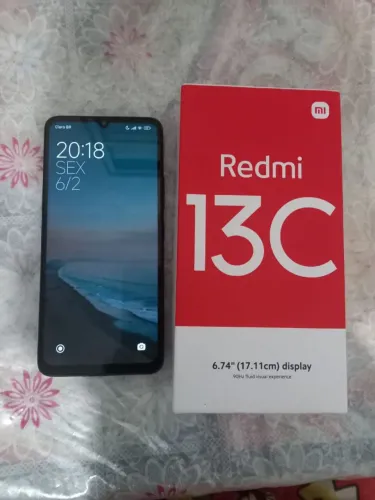 Redmi 13C - 256 GB - Completo na Caixa