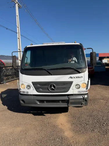 Mercedes-Benz Accelo 815 - 2013 | Excelente Estado