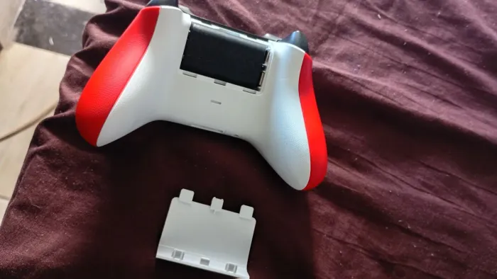 Controle Xbox séries red usado com caixa