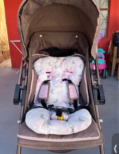carrinho de bebê