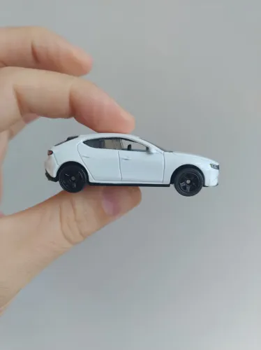 Miniatura Matchbox Mazda 3 Branco Exclusivo 1:64 Loose Novo