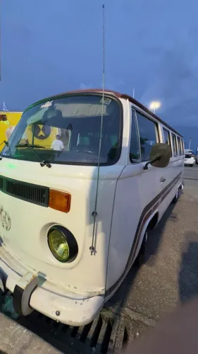 Volkswagen Kombi Standard/ Luxo/ Serie Prata 1989