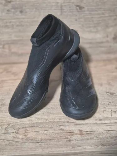 CHUTEIRA ADIDAS