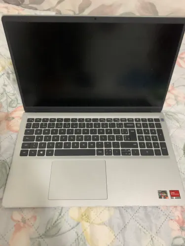 Notebook Dell 3515