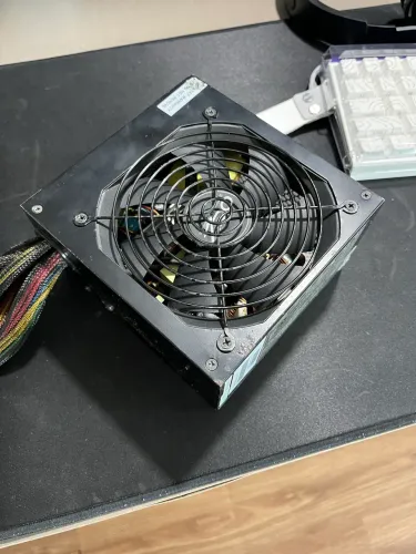 Fonte OCZ 700W OCZ700SXS