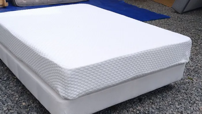 Vendo Cama box casal, Entrega grátis