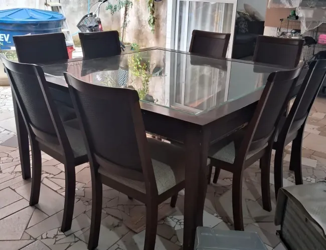 Mesa de jantar 8 cadeiras