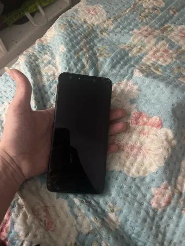 Celular asus retirada de peças