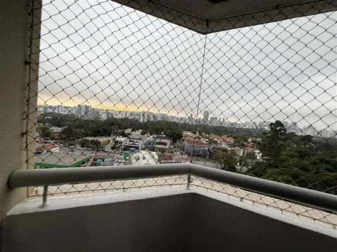 Apartamento em Santo Amaro, a 600 metros da estação Adolfo Pinheiro, 60 m2, 02 dormitórios