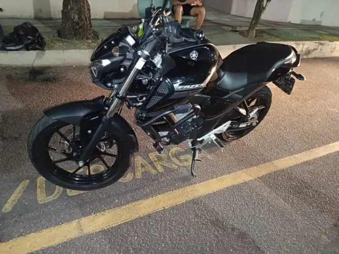 Tamanha FZ150cc - zerada