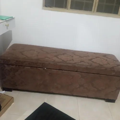Vende-se baú 