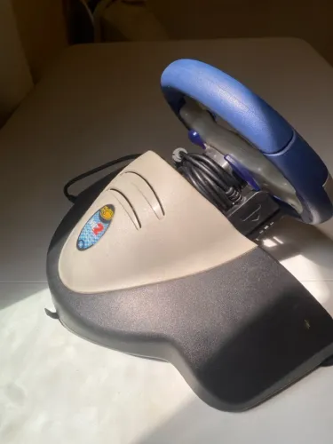 VENDE-SE VOLANTE GAMER