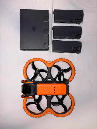 DJI avata 2 - drone + 3 baterias e hub
