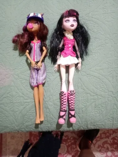 Bonecas Monsters High