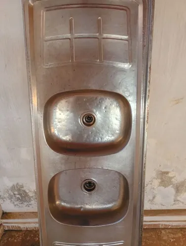 Balcão de pia com 02 cubas - usado