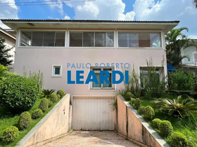 CASA EM CONDOMÍNIO - ALPHAVILLE - SP