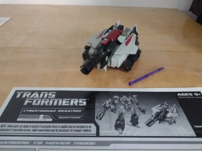 Transformer Cybertronian Megatron completo
